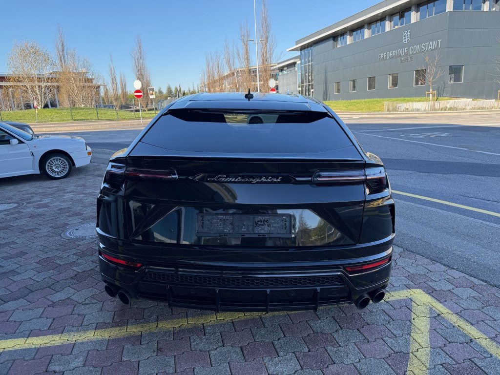 LAMBORGHINI URUS E-GEAR, Benzin, Occasion / Gebraucht, Automatik - 7