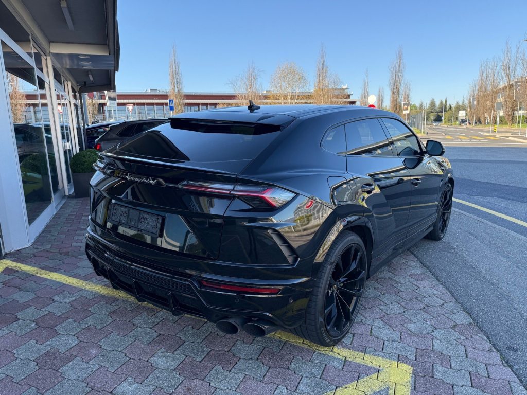 LAMBORGHINI URUS E-GEAR, Benzin, Occasion / Gebraucht, Automatik - 6