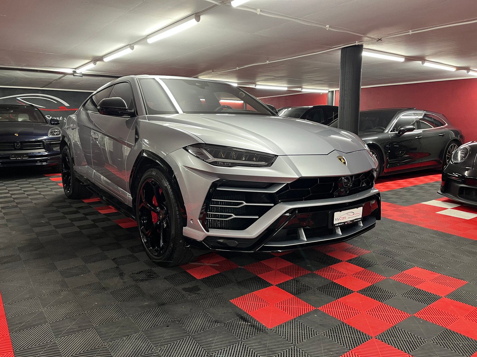 LAMBORGHINI Urus E-Gear, Petrol, Second hand / Used, Automatic