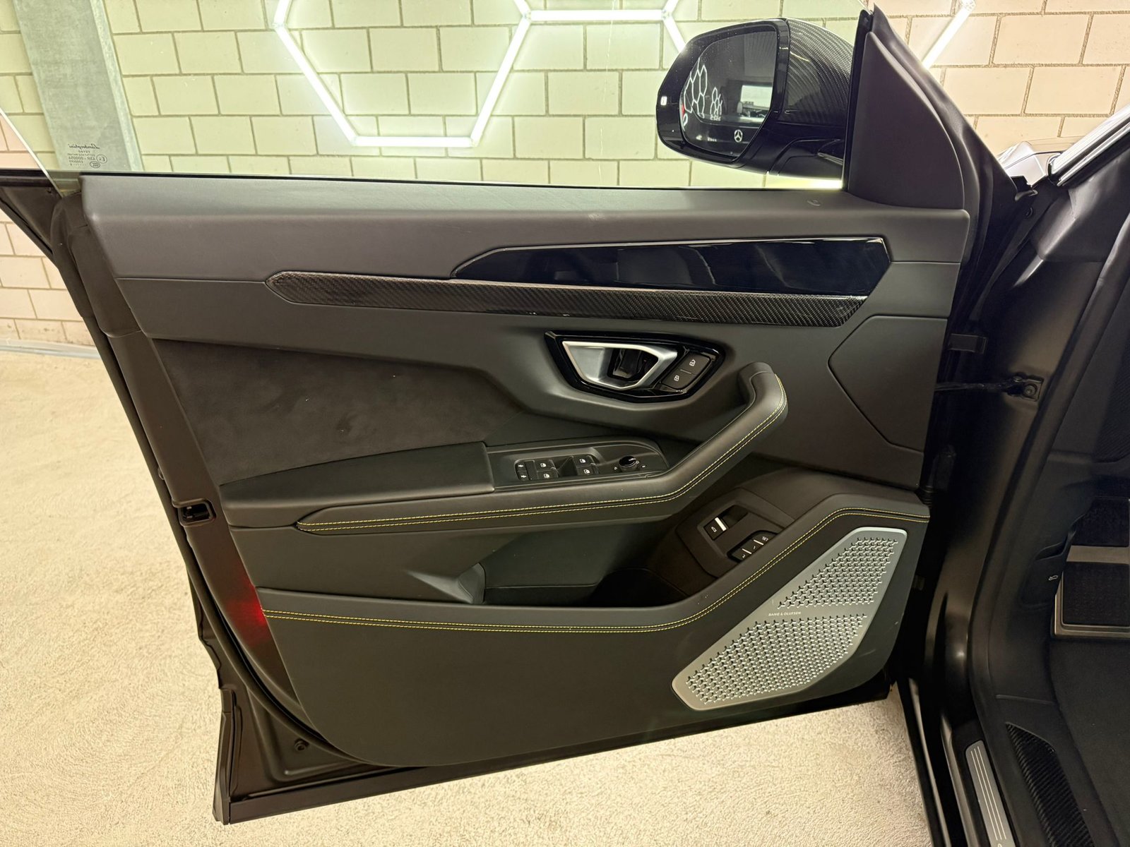 LAMBORGHINI Urus E-Gear Novitec Esteso, Benzin, Occasion / Gebraucht, Automat - 6