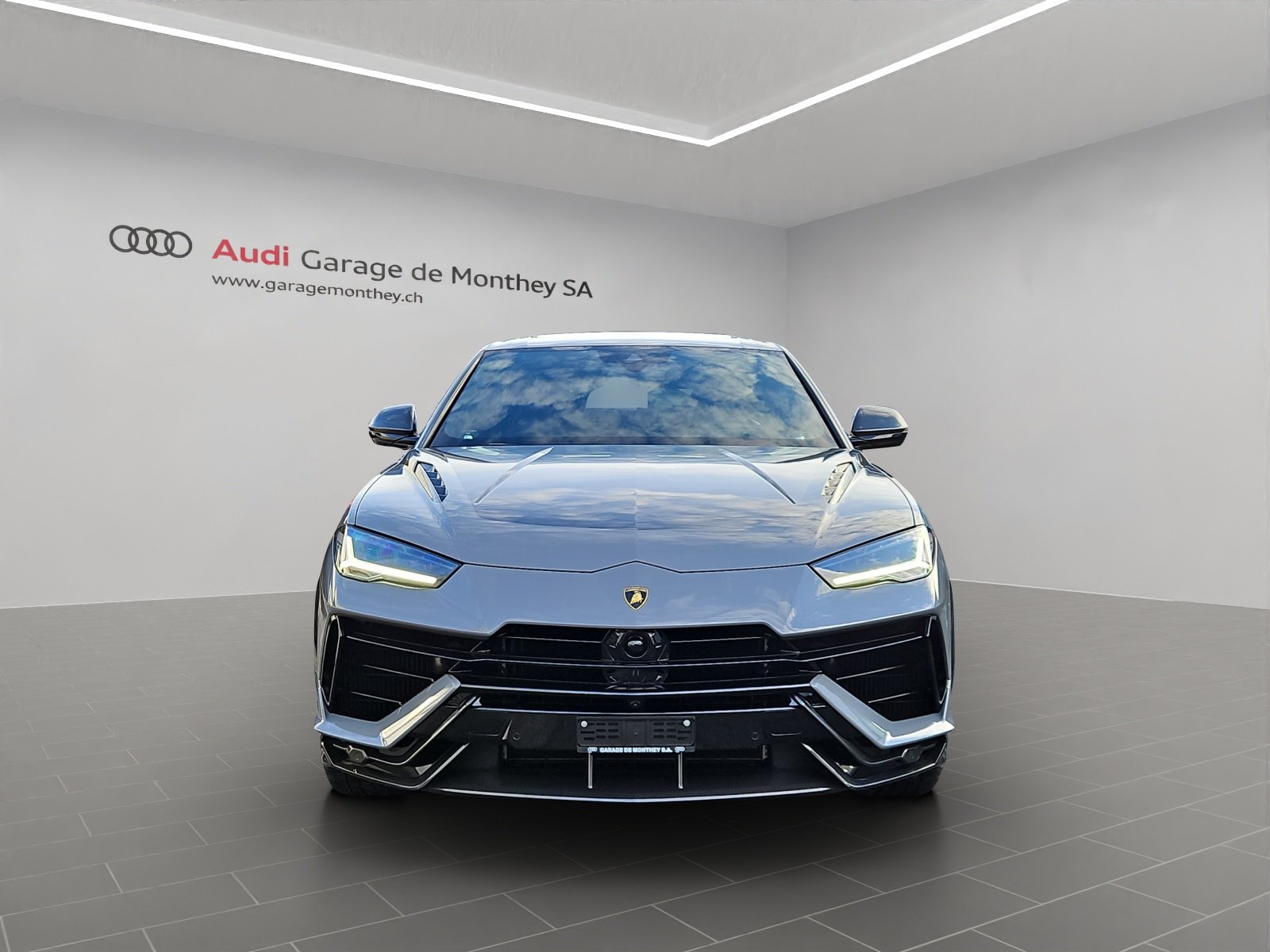 LAMBORGHINI Urus Performante E-Gear, Petrol, Second hand / Used, Automatic - 2