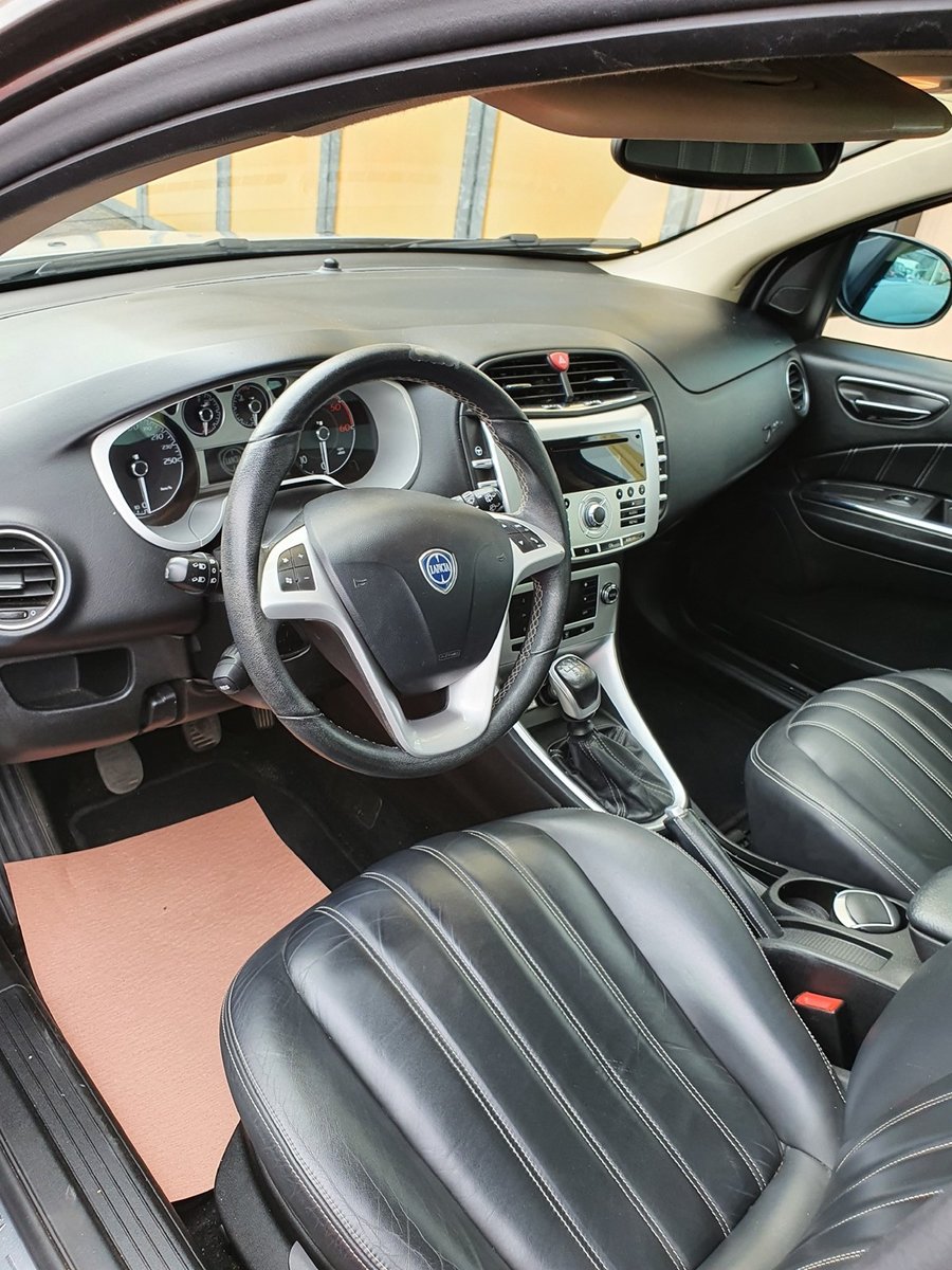 LANCIA Delta 1.9 16V D-Multijet TT Platino, Diesel, Occasion / Utilisé, Manuelle - 7