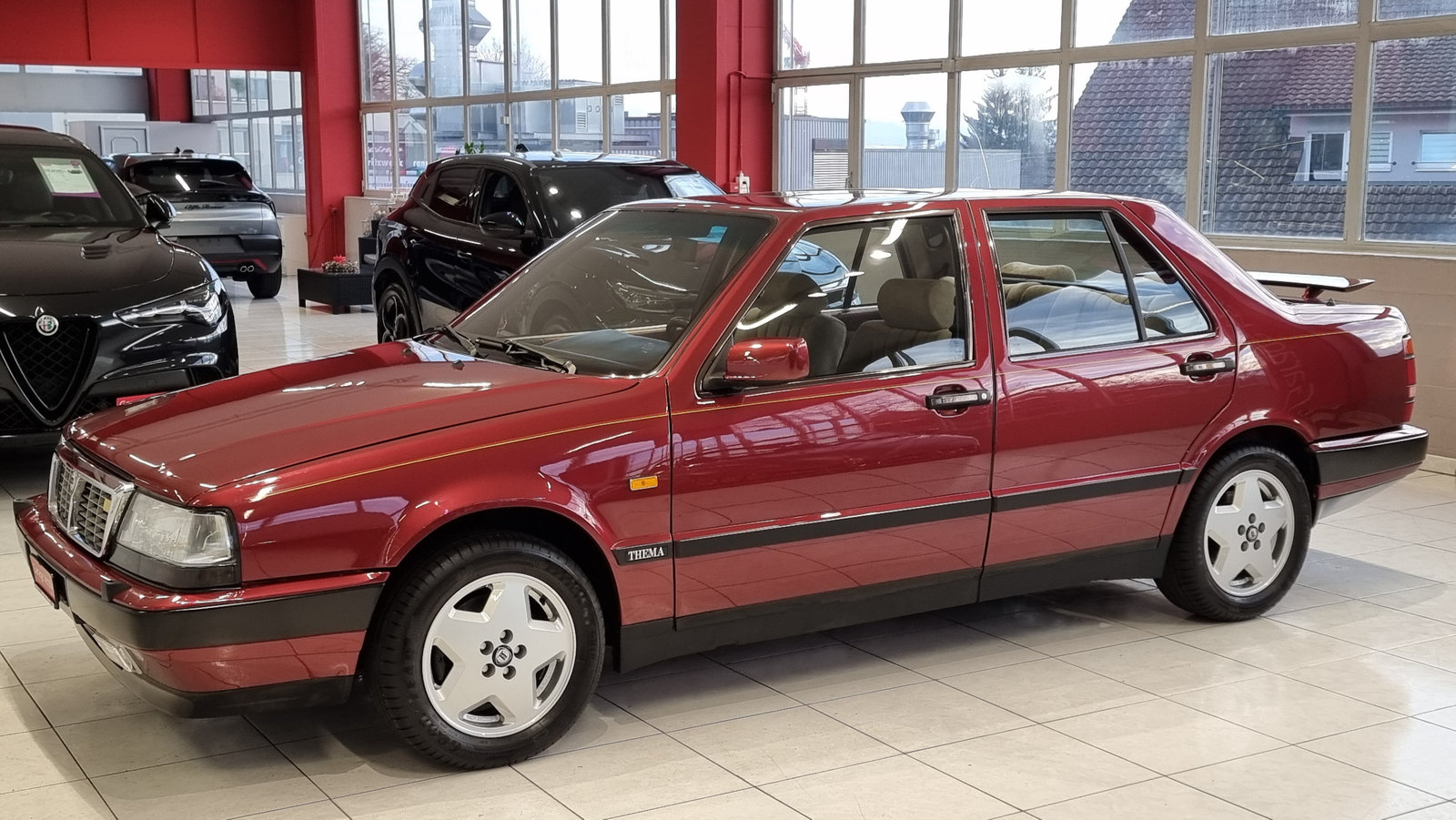 LANCIA Thema 8.32 Ferrari, Benzin, Occasion / Gebraucht, Handschaltung - 2