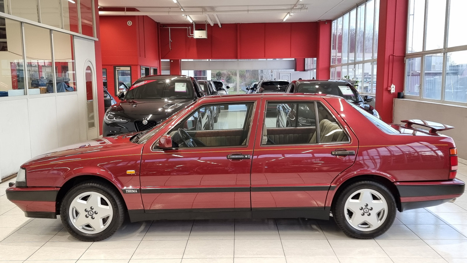 LANCIA Thema 8.32 Ferrari, Benzin, Occasion / Gebraucht, Handschaltung - 4