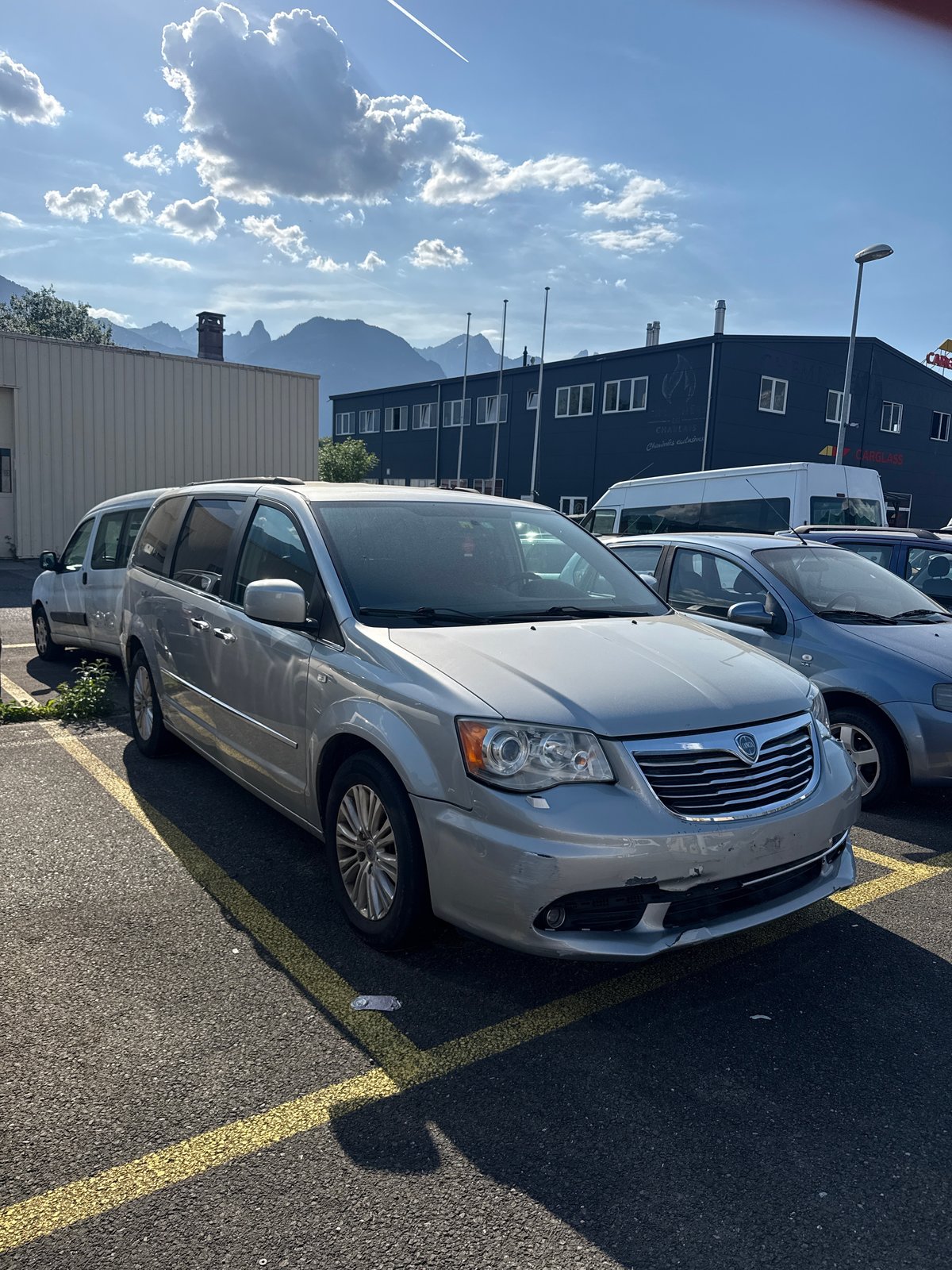 LANCIA Voyager 2.8D Platinum Automatic, Diesel, Second hand / Used, Automatic