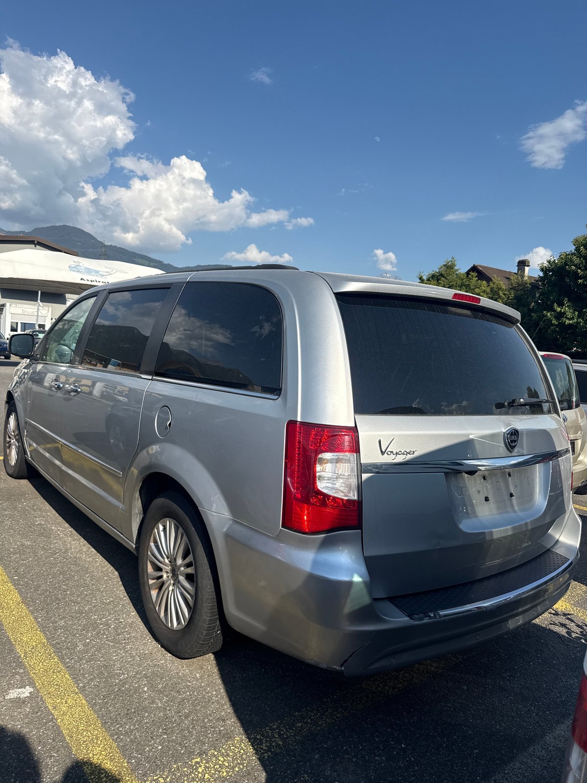 LANCIA Voyager 2.8D Platinum Automatic, Diesel, Second hand / Used, Automatic - 3
