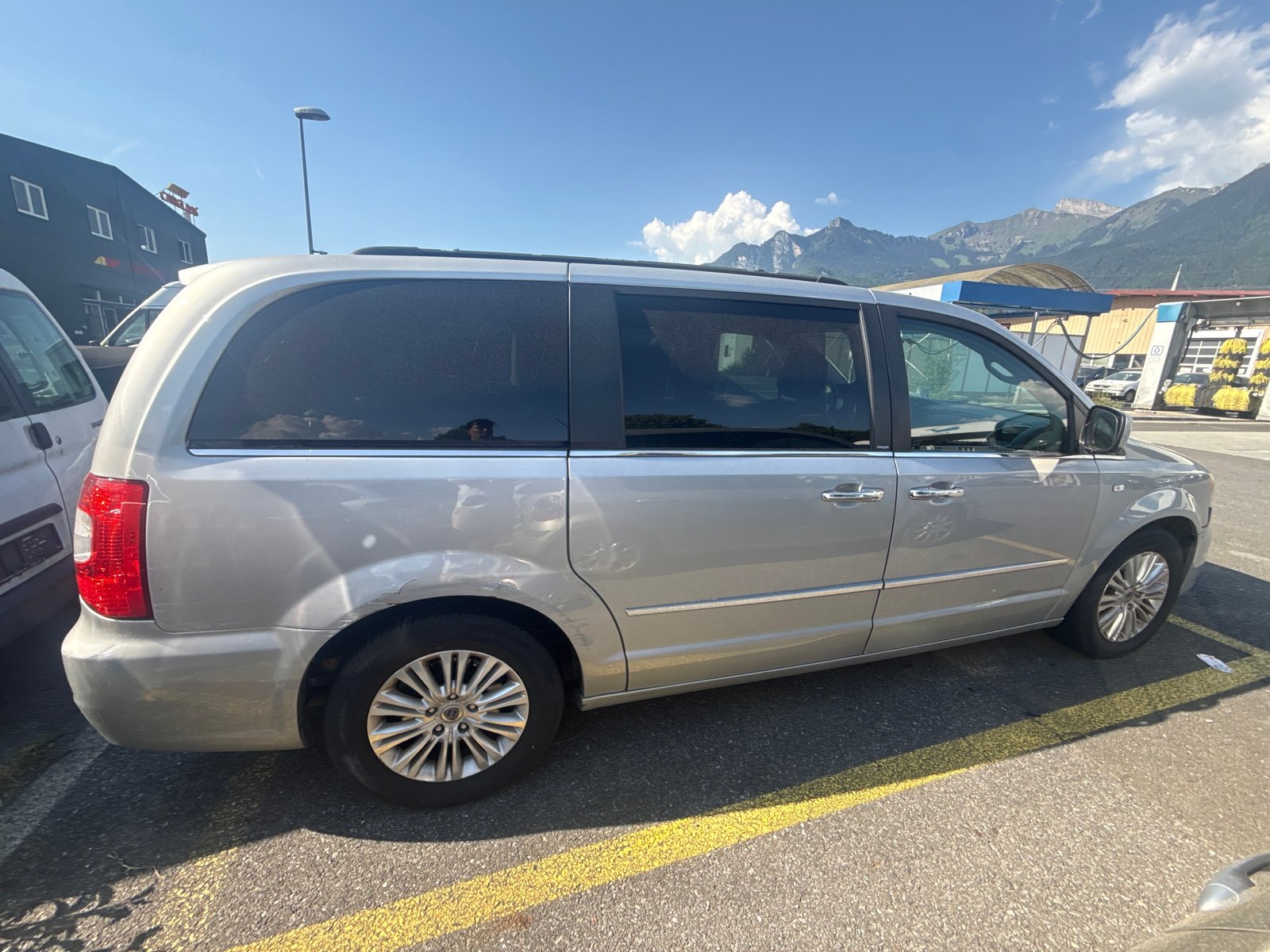 LANCIA Voyager 2.8D Platinum Automatic, Diesel, Second hand / Used, Automatic - 5