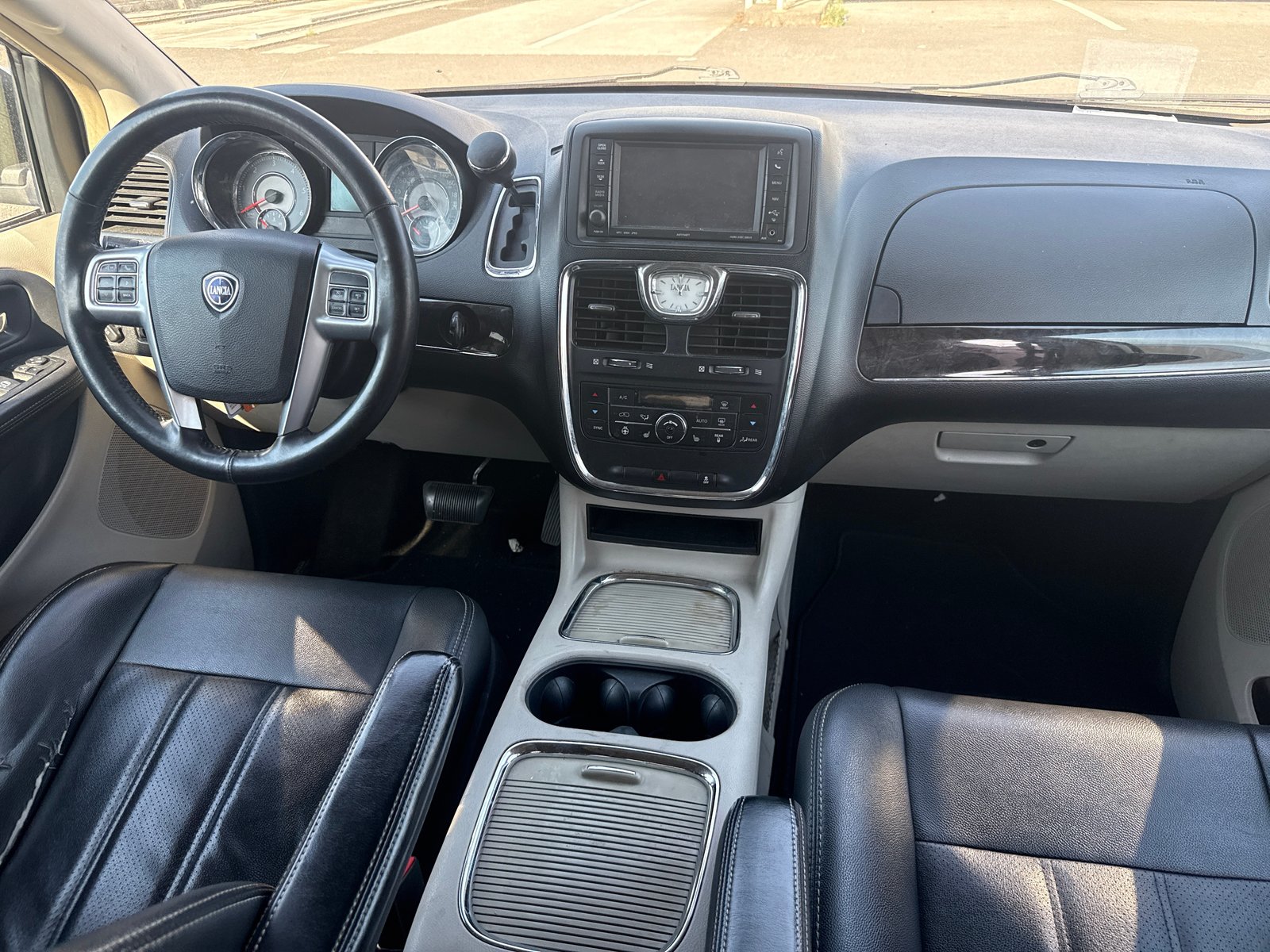 LANCIA Voyager 2.8D Platinum Automatic, Diesel, Second hand / Used, Automatic - 6