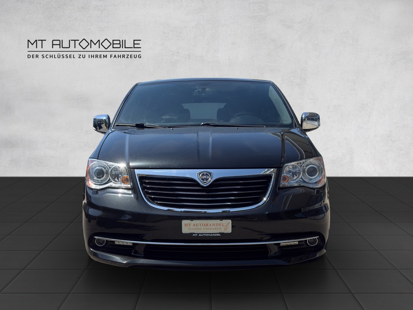 LANCIA Voyager 2.8D S Automatic, Diesel, Second hand / Used, Automatic - 2