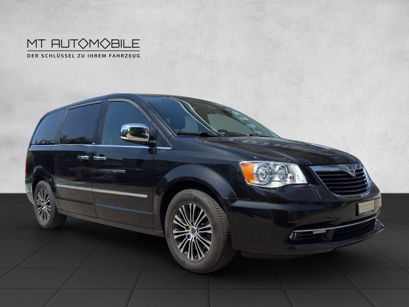 LANCIA Voyager 2.8D S Automatic, Diesel, Second hand / Used, Automatic - 7