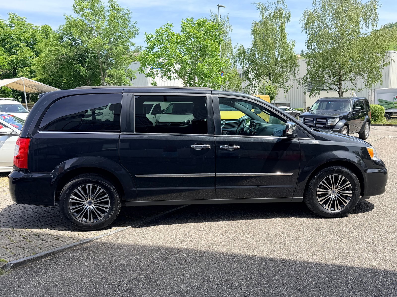 LANCIA Voyager 2.8D S Automatic, Diesel, Second hand / Used, Automatic - 2