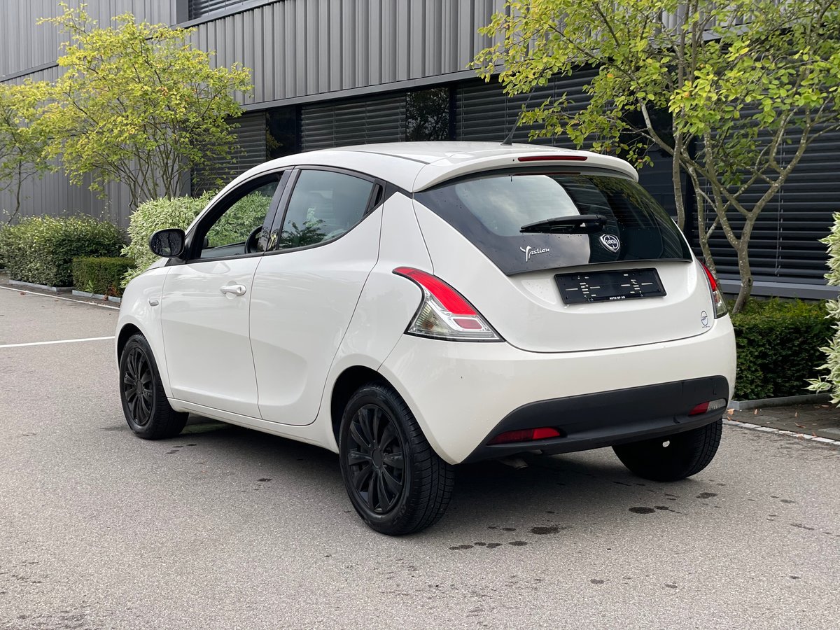 LANCIA Ypsilon 0.9 TwinAir Elefantino, Petrol, Second hand / Used, Manual - 4