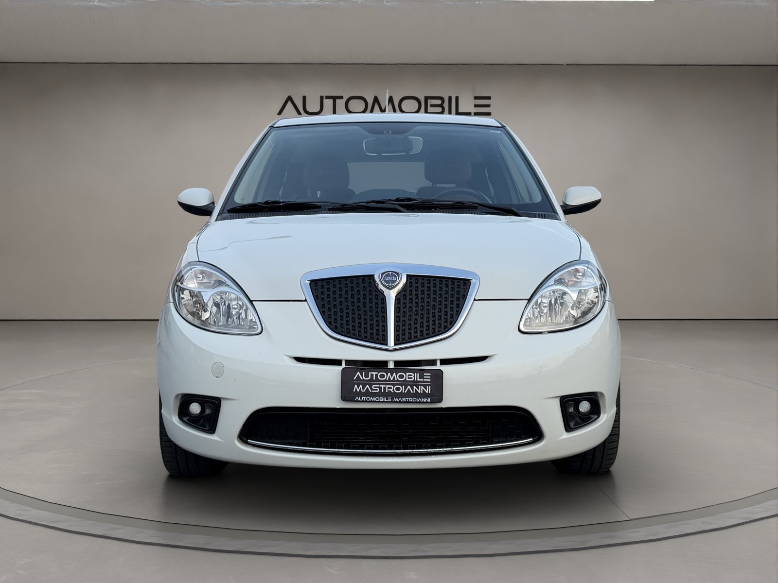 LANCIA Ypsilon 1.4 16V Platino, Essence, Occasion / Utilisé, Automatique - 2