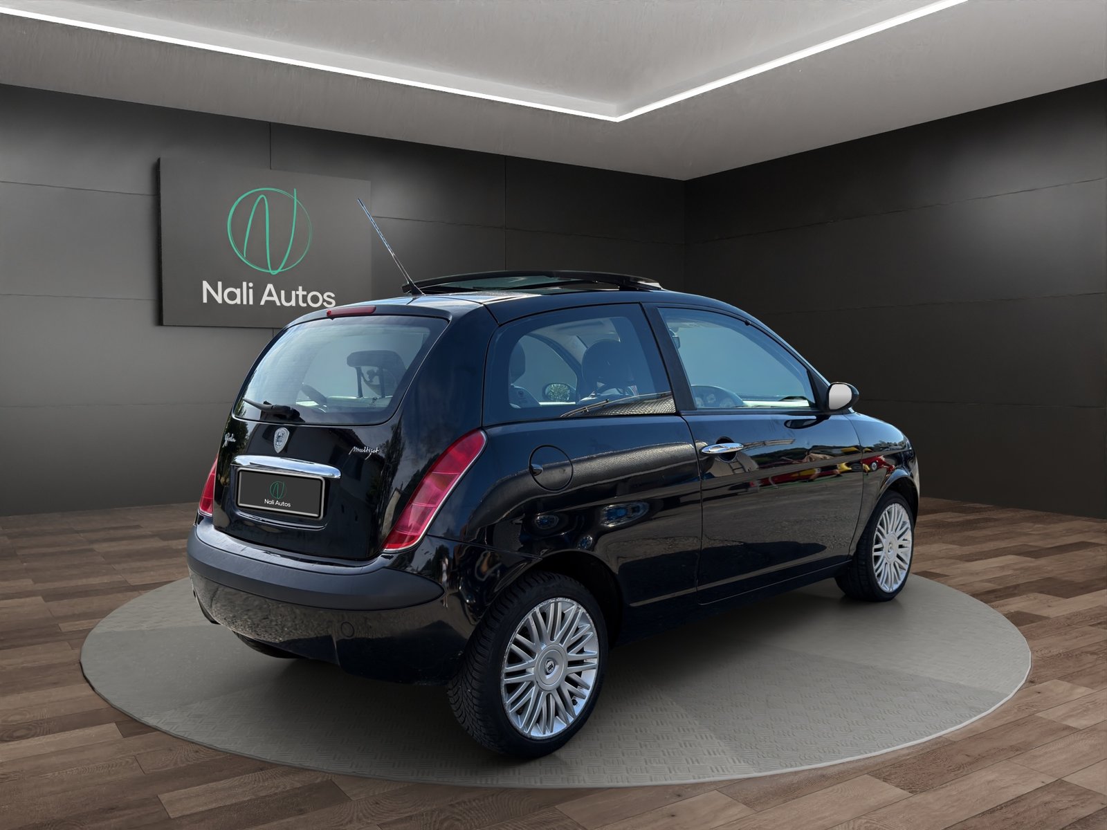 LANCIA Ypsilon 1.3 16V JTD Glamour B-Colore, Diesel, Second hand / Used, Manual - 4