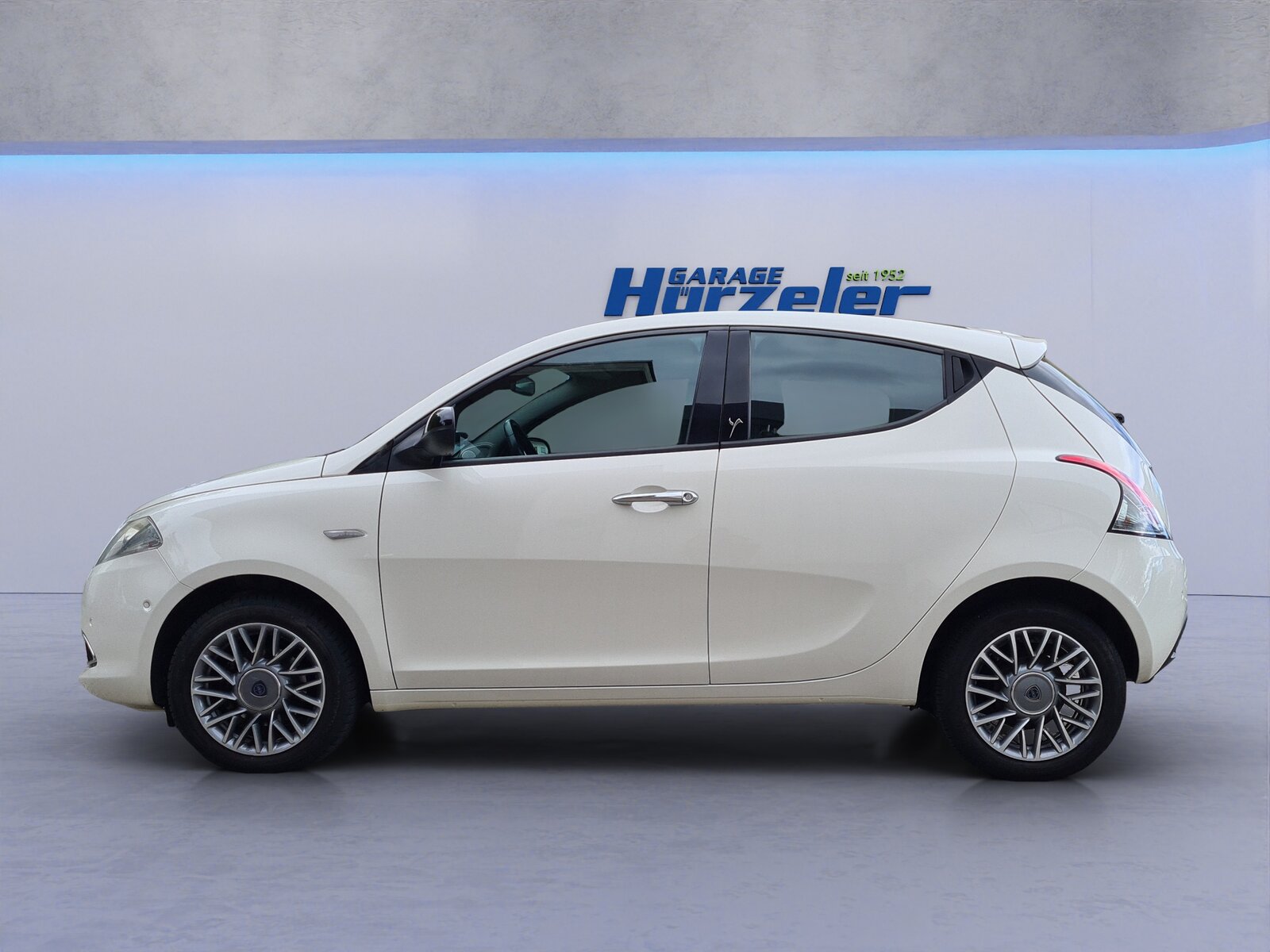 LANCIA Ypsilon Limousine 0.9 TwinAir Platinum DFN S/S, Benzin, Occasion / Gebraucht, Automatik - 3