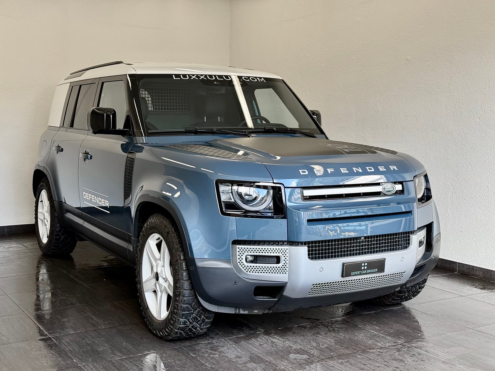 LAND ROVER 110 HARD TOP, Diesel, Occasion / Utilisé, Automatique - 2