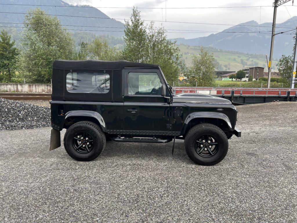 LAND ROVER DEFENDER 90 2.2 TD4 Soft Top Avus Performance, Diesel, Occasion / Utilisé, Manuelle - 4