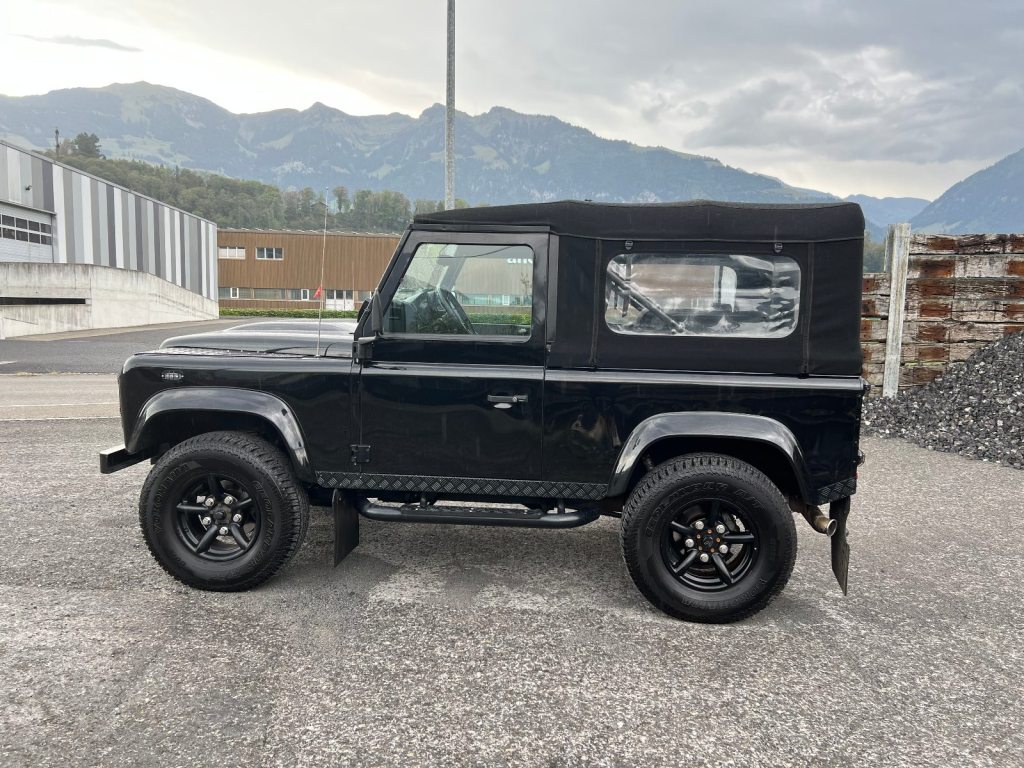 LAND ROVER DEFENDER 90 2.2 TD4 Soft Top Avus Performance, Diesel, Occasion / Utilisé, Manuelle - 7