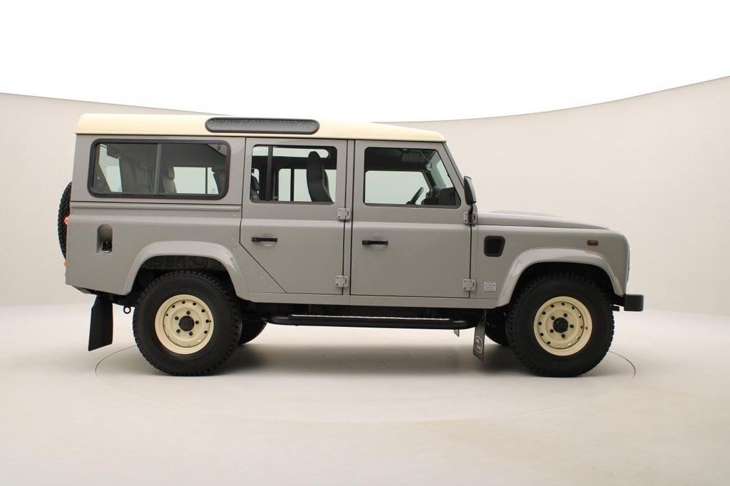 LAND ROVER Defender 110 ISLAY EDITION, Essence, Voiture nouvelle, Automatique - 5