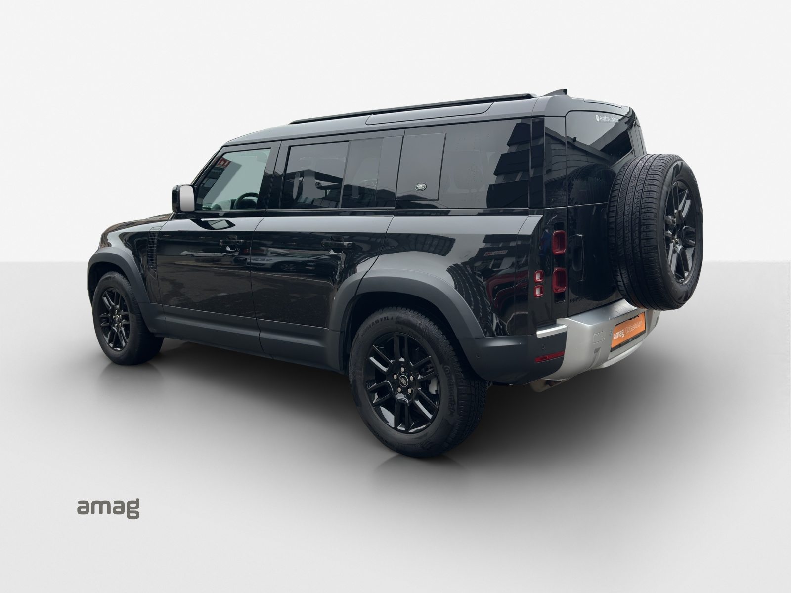 LAND ROVER Defender 110 P300 Si4 SE, Petrol, Second hand / Used, Automatic - 3