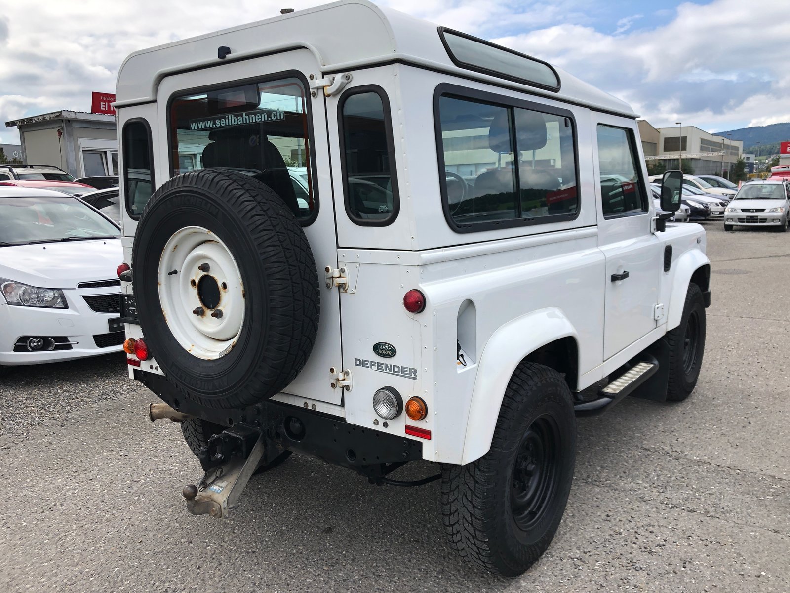 LAND ROVER Defender 90 2.2 TD4 Station Wagon, Diesel, Occasion / Utilisé, Manuelle - 4