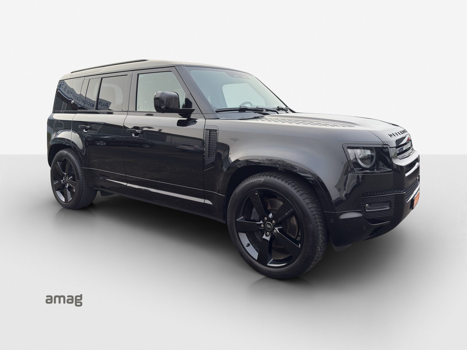 LAND ROVER Defender110 I6 300 X-DHSE, Diesel, Second hand / Used, Automatic - 6