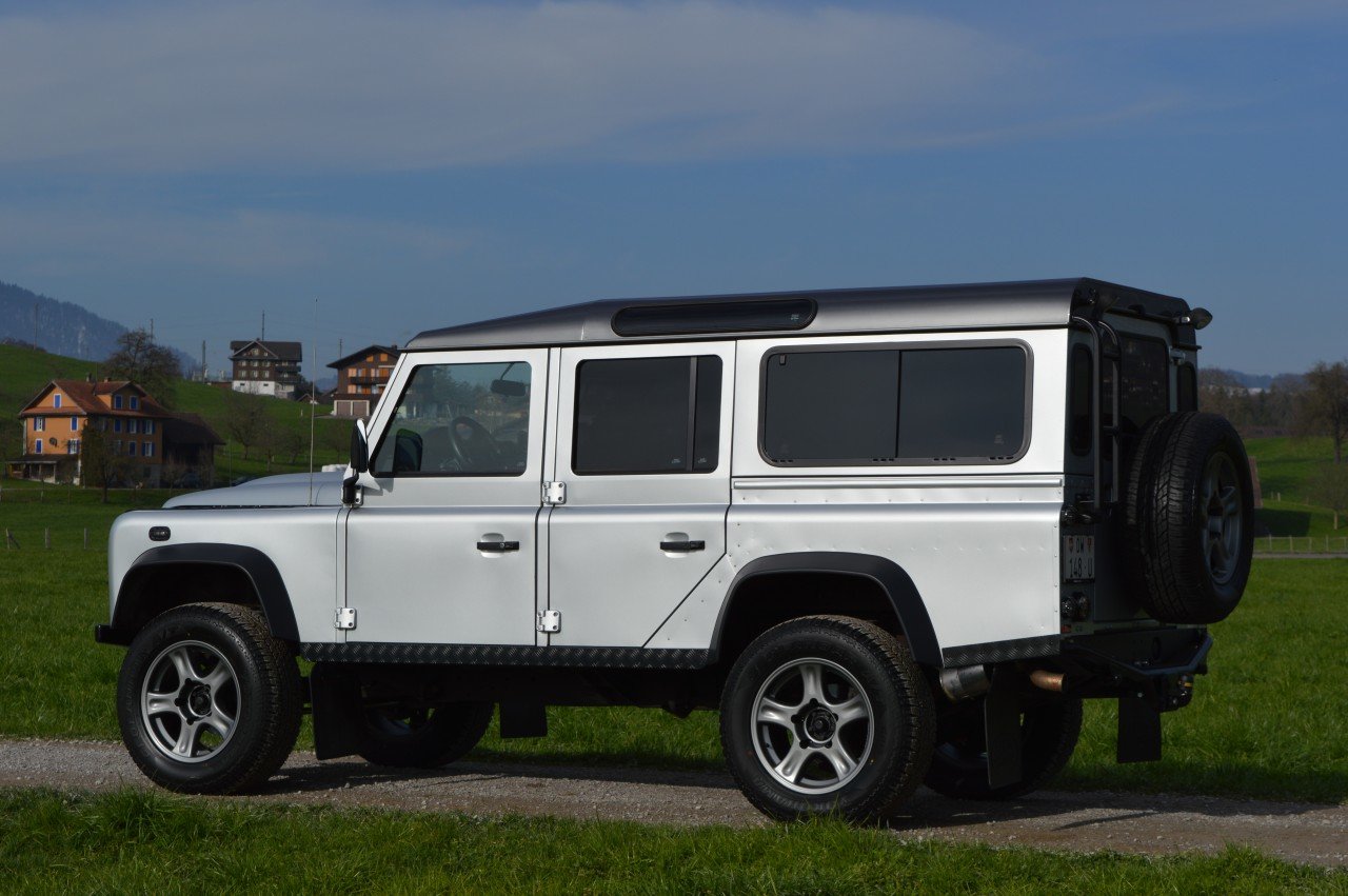 LAND ROVER Defender 110 2.2 TD4 SW Legend Avus Performance, Diesel, Occasion / Gebraucht, Handschaltung - 5