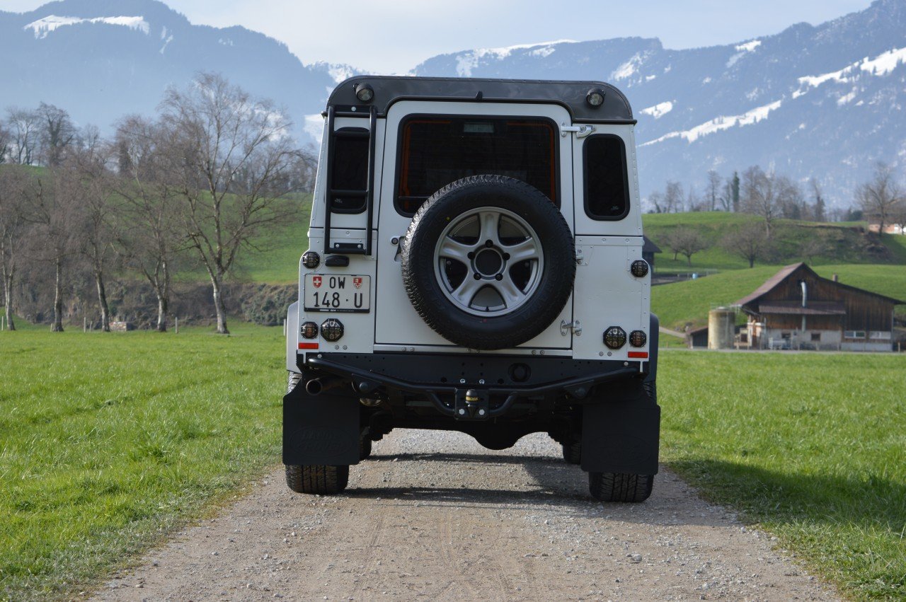 LAND ROVER Defender 110 2.2 TD4 SW Legend Avus Performance, Diesel, Occasion / Gebraucht, Handschaltung - 6
