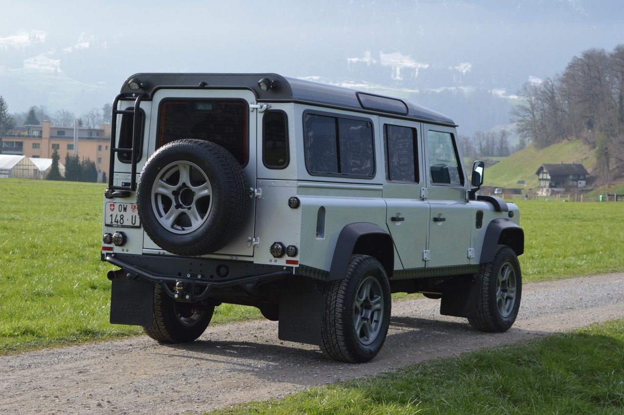 LAND ROVER Defender 110 2.2 TD4 SW Legend Avus Performance, Diesel, Occasion / Gebraucht, Handschaltung - 7