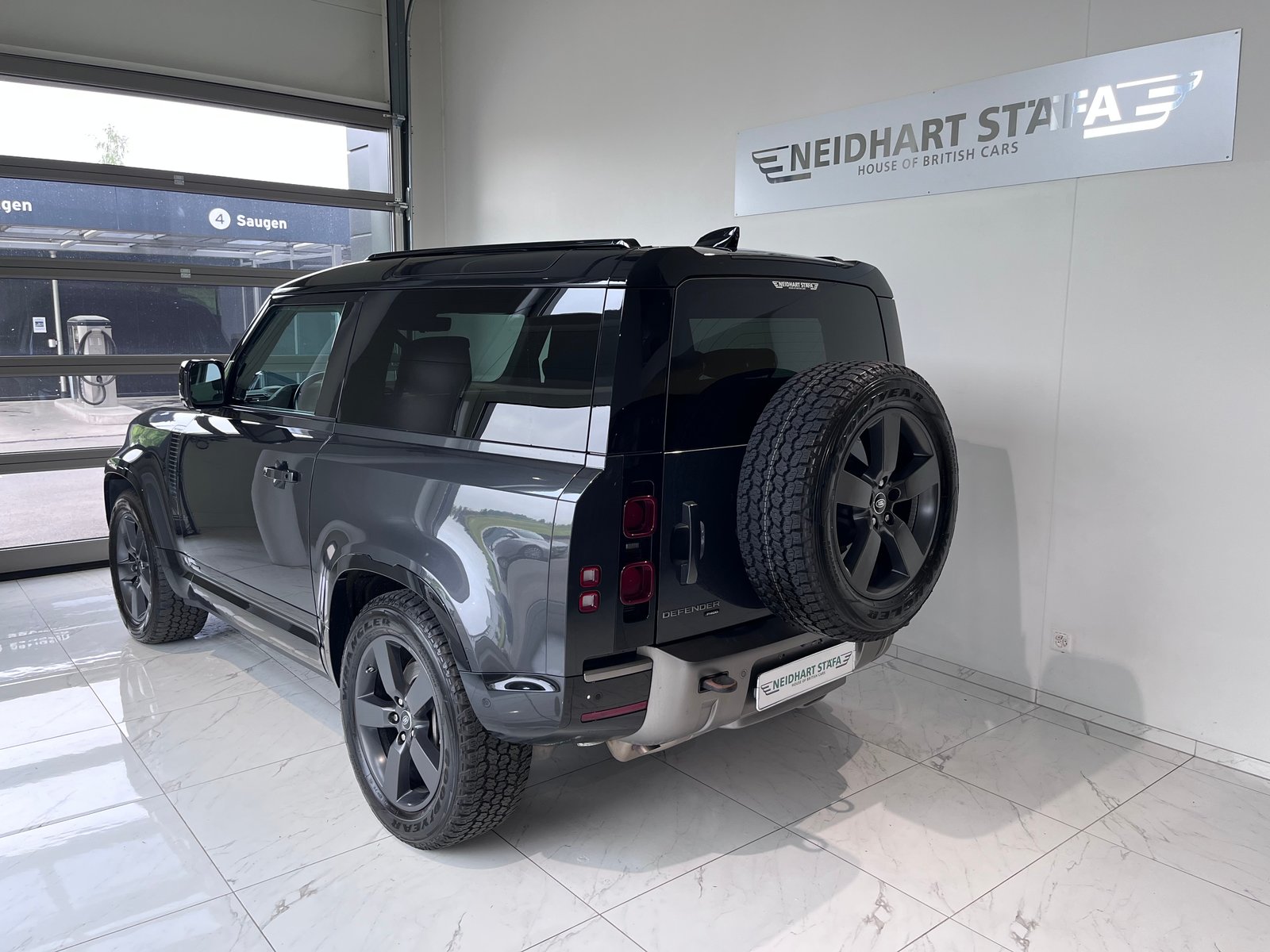 LAND ROVER Defender 90 P400 I6 3.0 AT8, Benzina, Occasioni / Usate, Automatico - 3