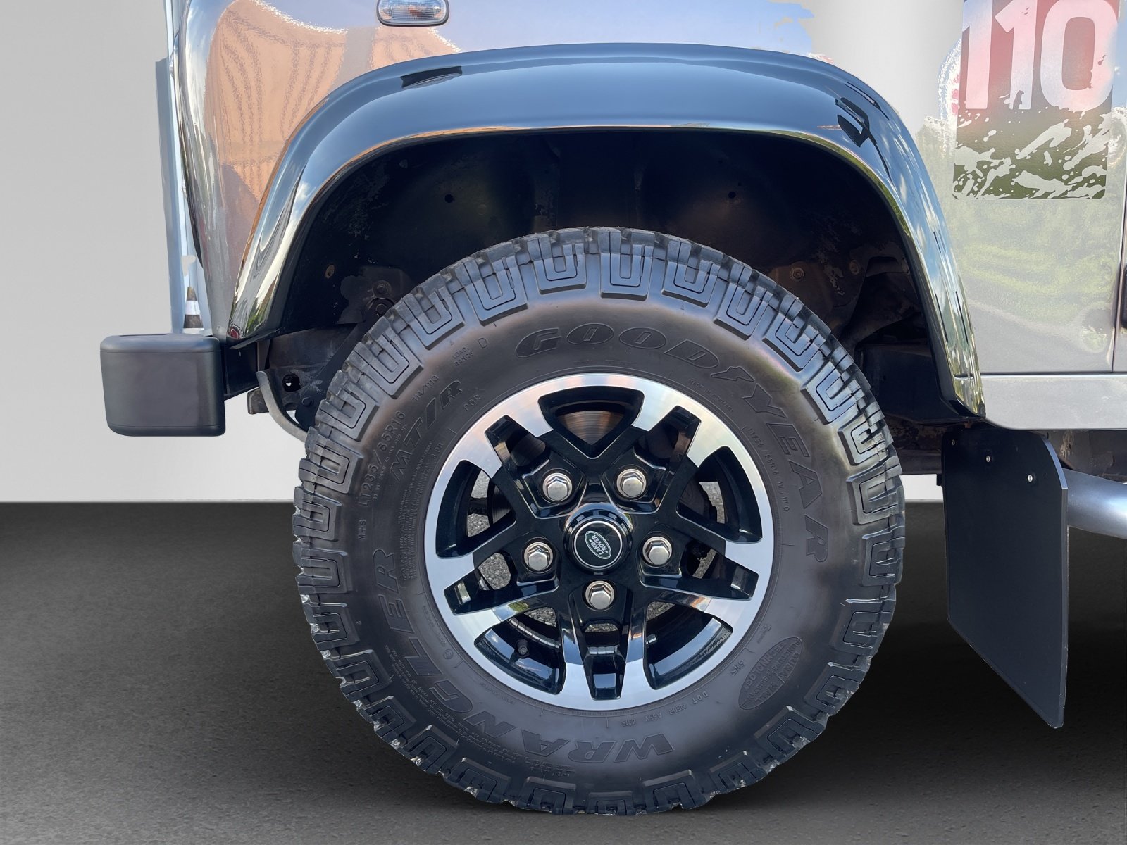 LAND ROVER Defender 110 2.2 TD4 Station Wagon Adventure, Diesel, Occasion / Utilisé, Manuelle - 6