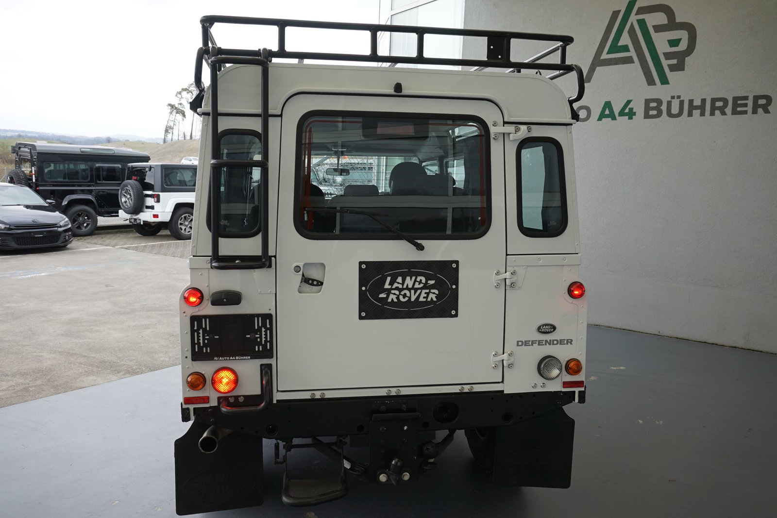 LAND ROVER Defender 110 2.2TD4 SW mit Seilwinde und Dachträ, Diesel, Second hand / Used, Manual - 7