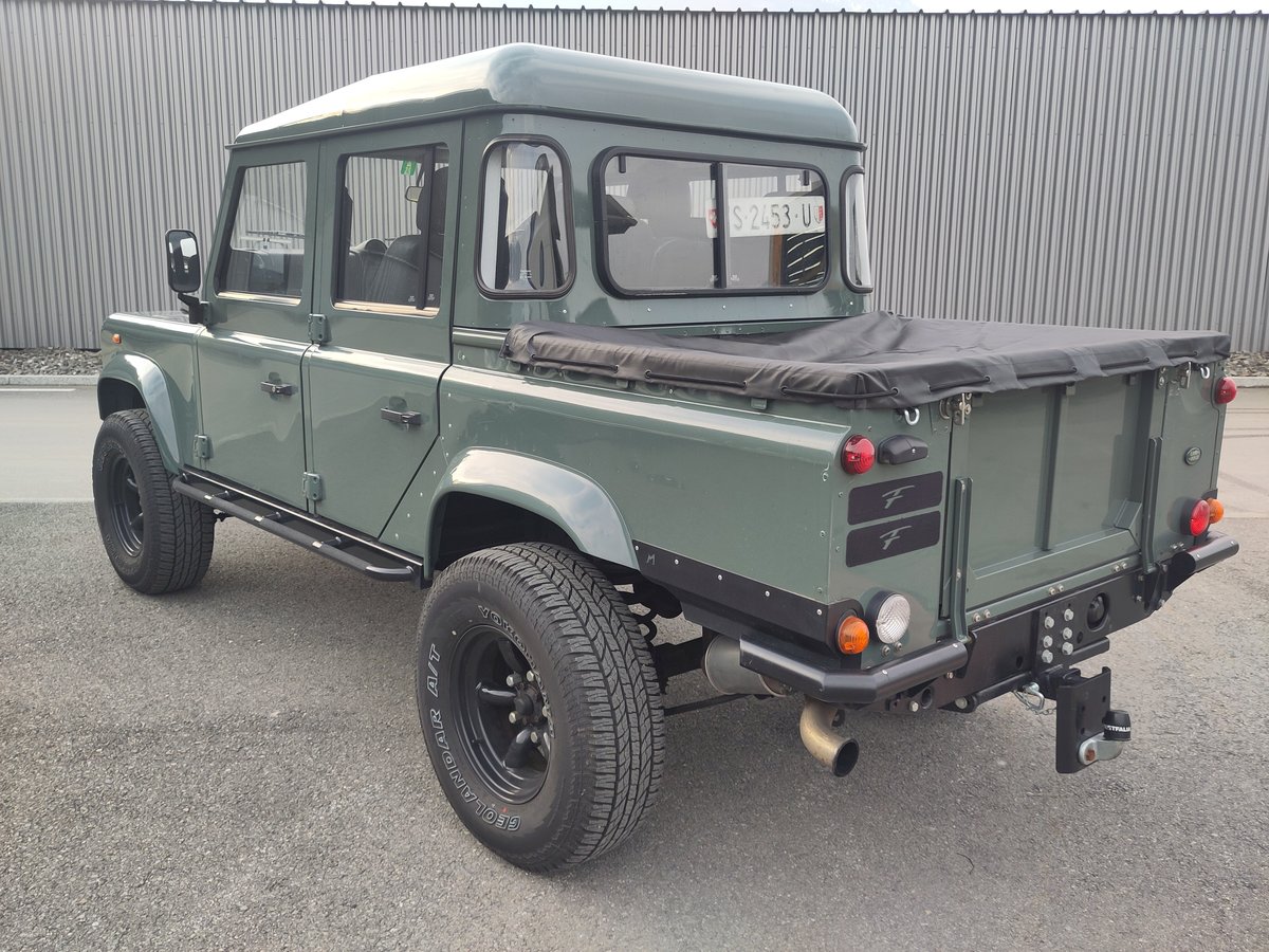 LAND ROVER Defender 110 2.4 Td4 High Capacity Pick Up, Diesel, Occasion / Gebraucht, Handschaltung - 3