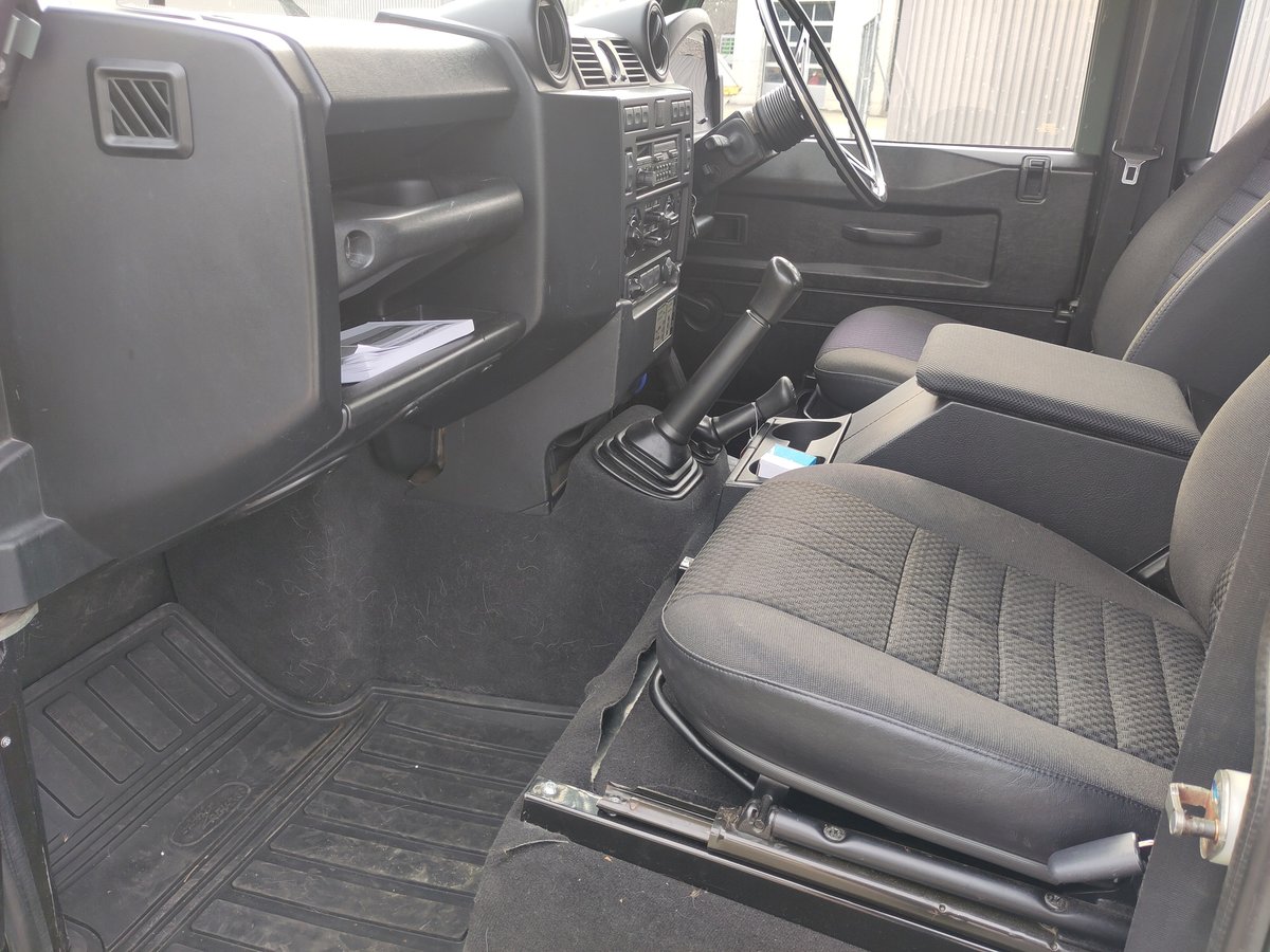 LAND ROVER Defender 110 2.4 Td4 High Capacity Pick Up, Diesel, Occasion / Gebraucht, Handschaltung - 6