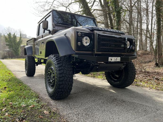 LAND ROVER Defender 130 2.4 Td4 DCPU Avus Portalachsen, Diesel, Occasion / Utilisé, Manuelle