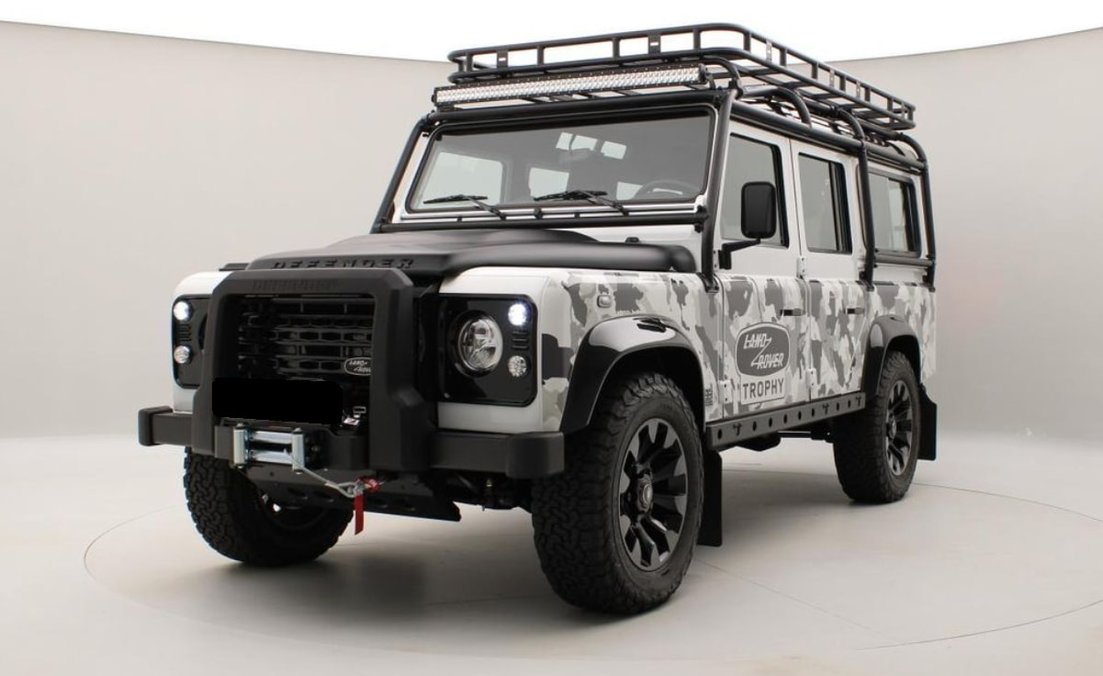 LAND ROVER Defender Works V8 Trophy II