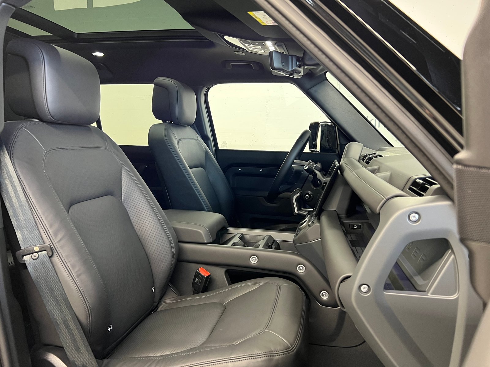 LAND ROVER Defender 130 3.0 D I6 350 X-Dynamic HSE, Mild-Hybrid Diesel/Elektro, Neuwagen, Automatik - 6