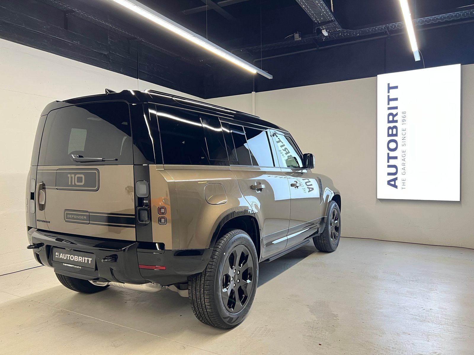 LAND ROVER Defender 110 3.0 D I6 350 X-Dynamic HSE, Hybride Léger Diesel/Électricité, Voiture nouvelle, Automatique - 2