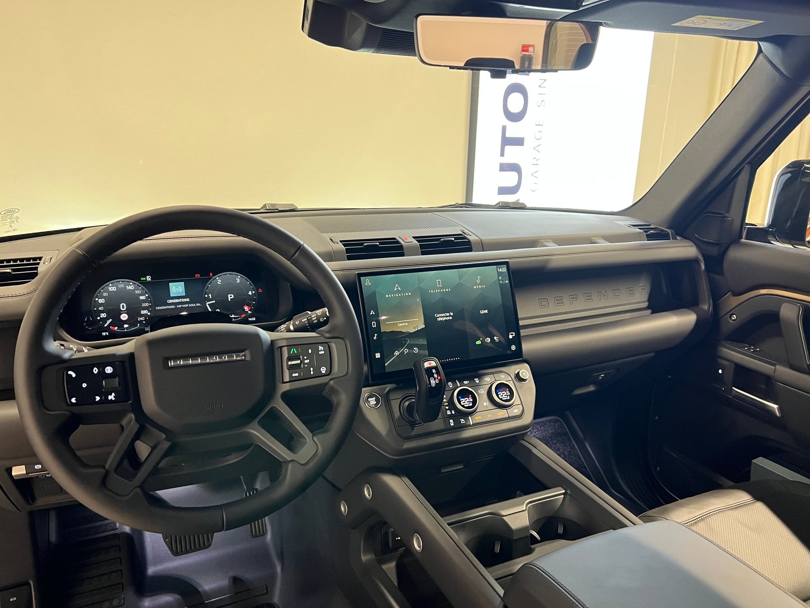 LAND ROVER Defender 110 3.0 D I6 350 X-Dynamic HSE, Hybride Léger Diesel/Électricité, Voiture nouvelle, Automatique - 3