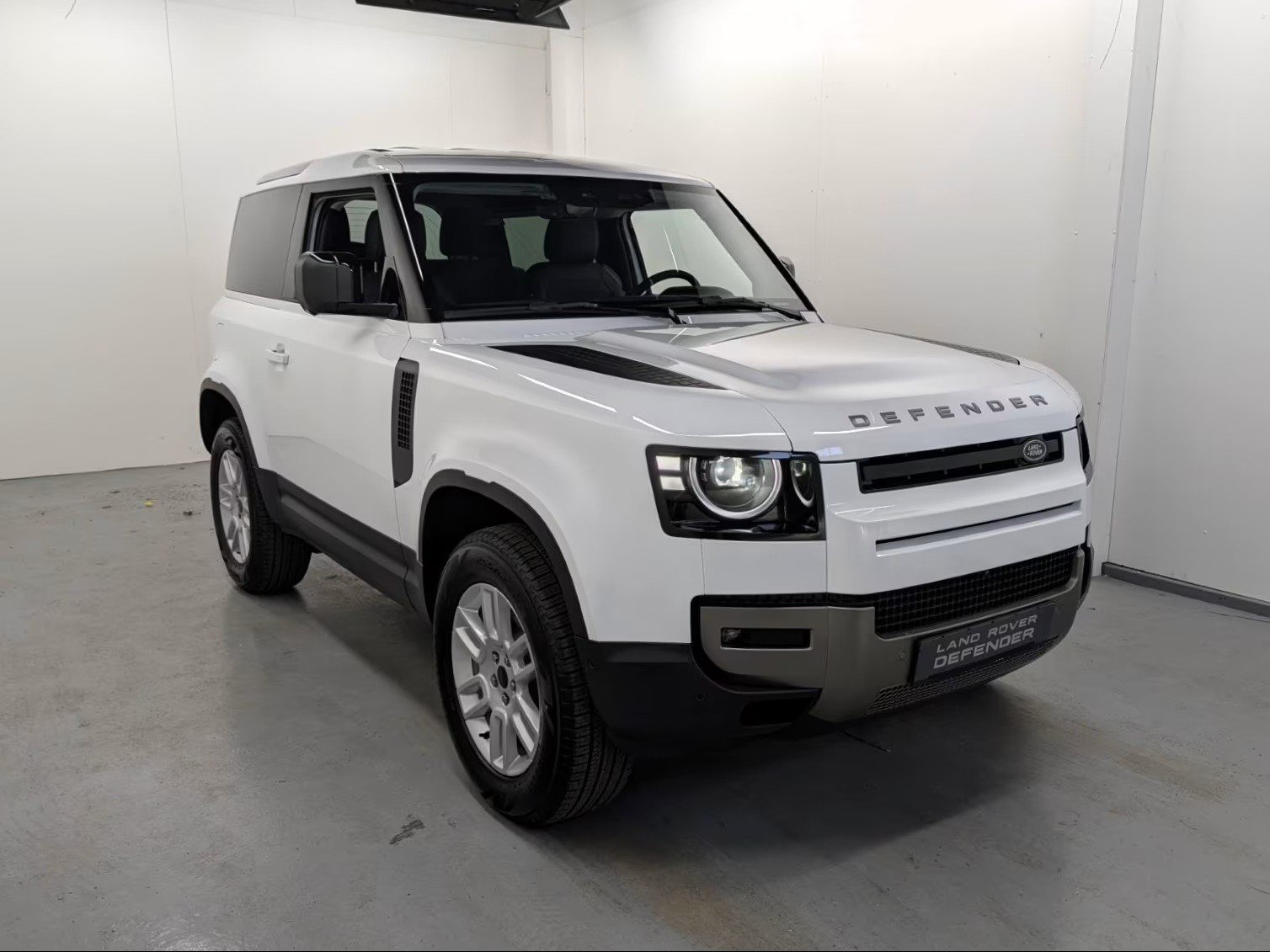 LAND ROVER Defender 90D200 S AHK Winterkomfort, Diesel, Neuwagen, Automatik - 2
