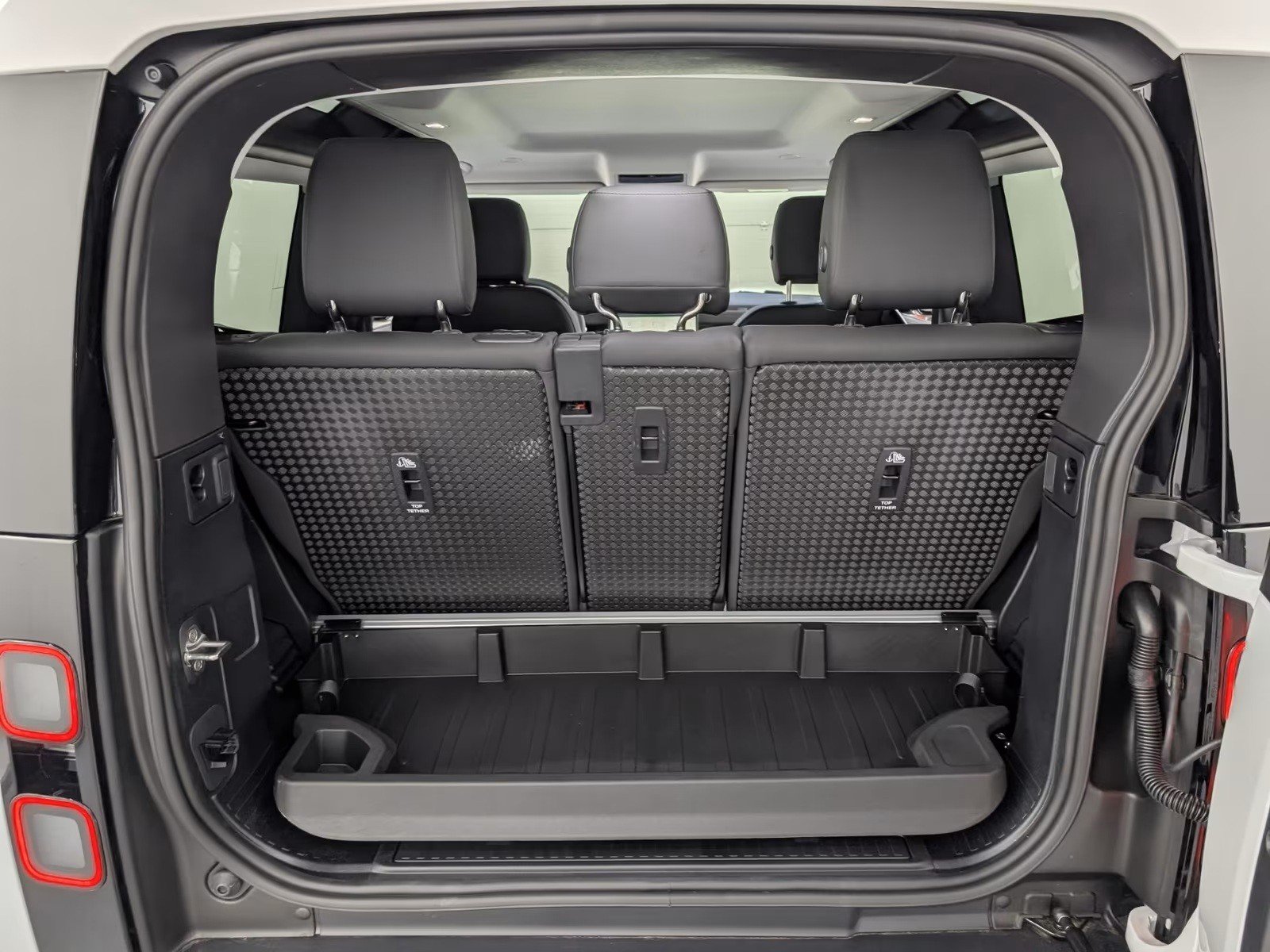LAND ROVER Defender 90D200 S AHK Winterkomfort, Diesel, Neuwagen, Automatik - 5