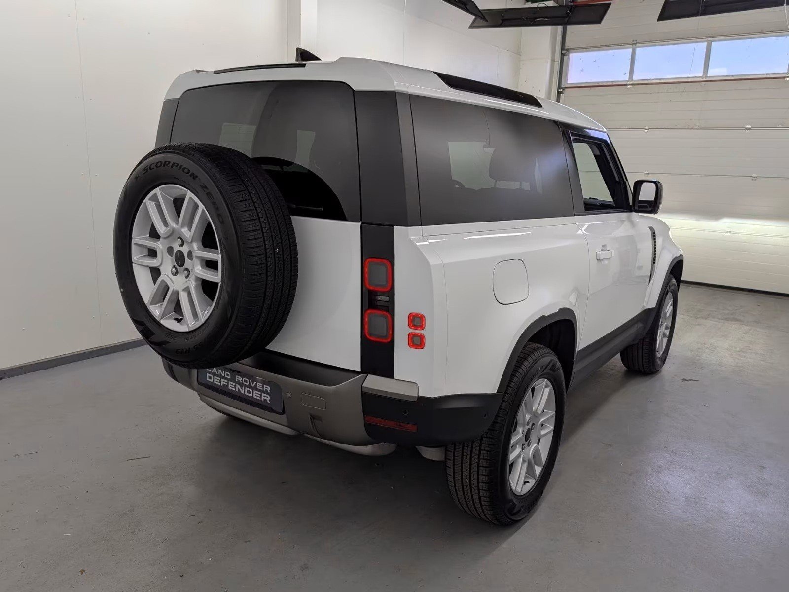 LAND ROVER Defender 90D200 S AHK Winterkomfort, Diesel, Neuwagen, Automatik - 7