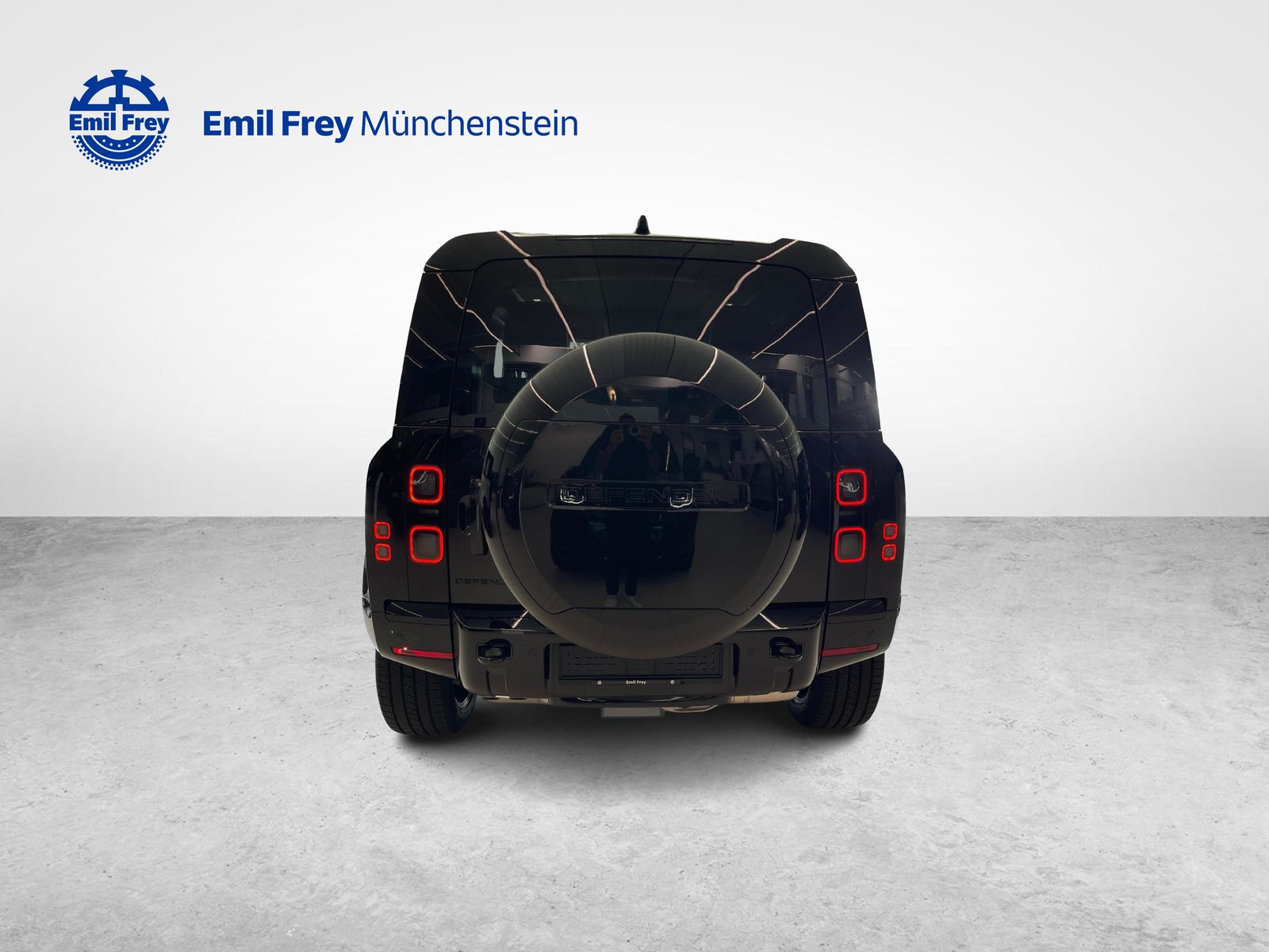 LAND ROVER Defender 90 3.0 D I6 350 X-Dynamic HSE, Mild-Hybrid Diesel/Electric, New car, Automatic - 4