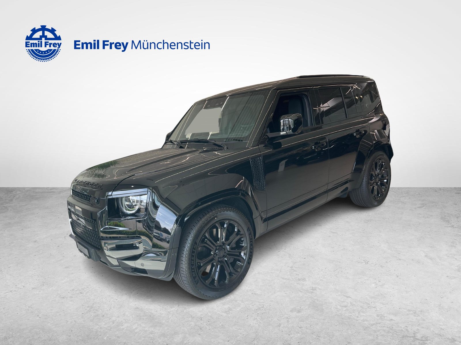 LAND ROVER Defender 110 4.4 V8 Octa Black