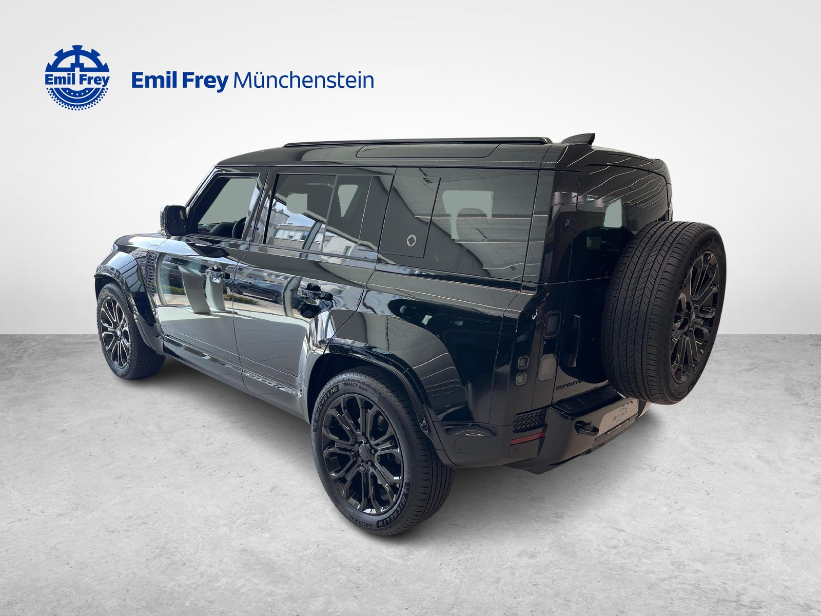 LAND ROVER Defender 110 4.4 V8 Octa Black, Mild-Hybrid Petrol/Electric, New car, Automatic - 3