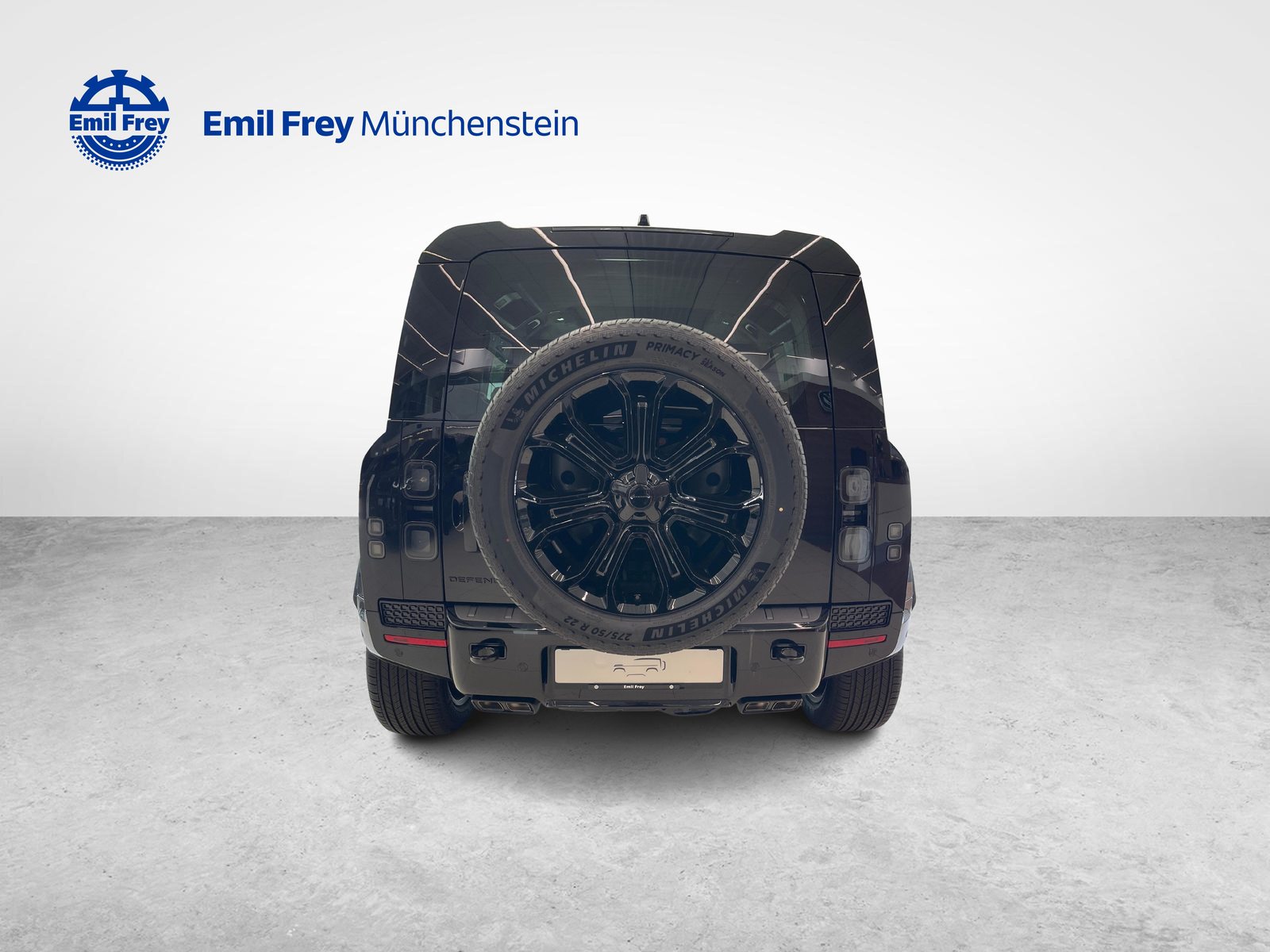 LAND ROVER Defender 110 4.4 V8 Octa Black, Mild-Hybrid Petrol/Electric, New car, Automatic - 4
