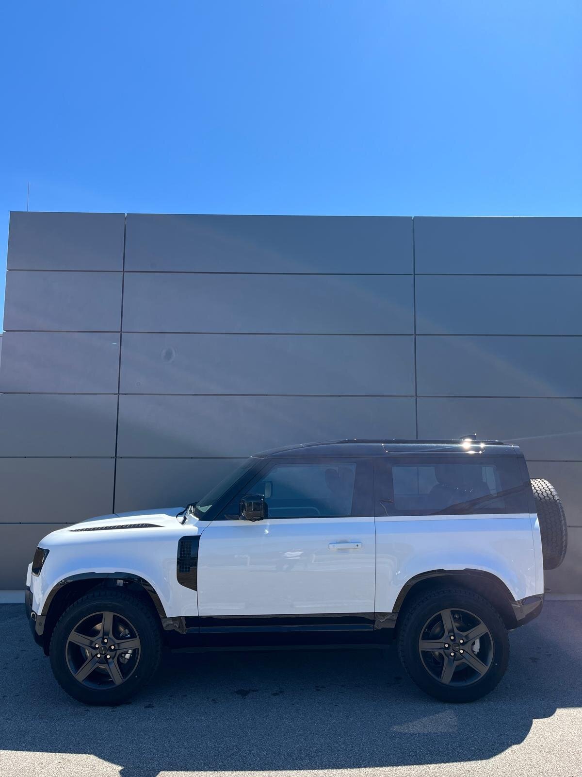 LAND ROVER Defender 90 X-Dynamic SE 3.0 MHEV Diesel AWD, Mild-Hybrid Diesel/Elektro, Neuwagen, Automatik - 2