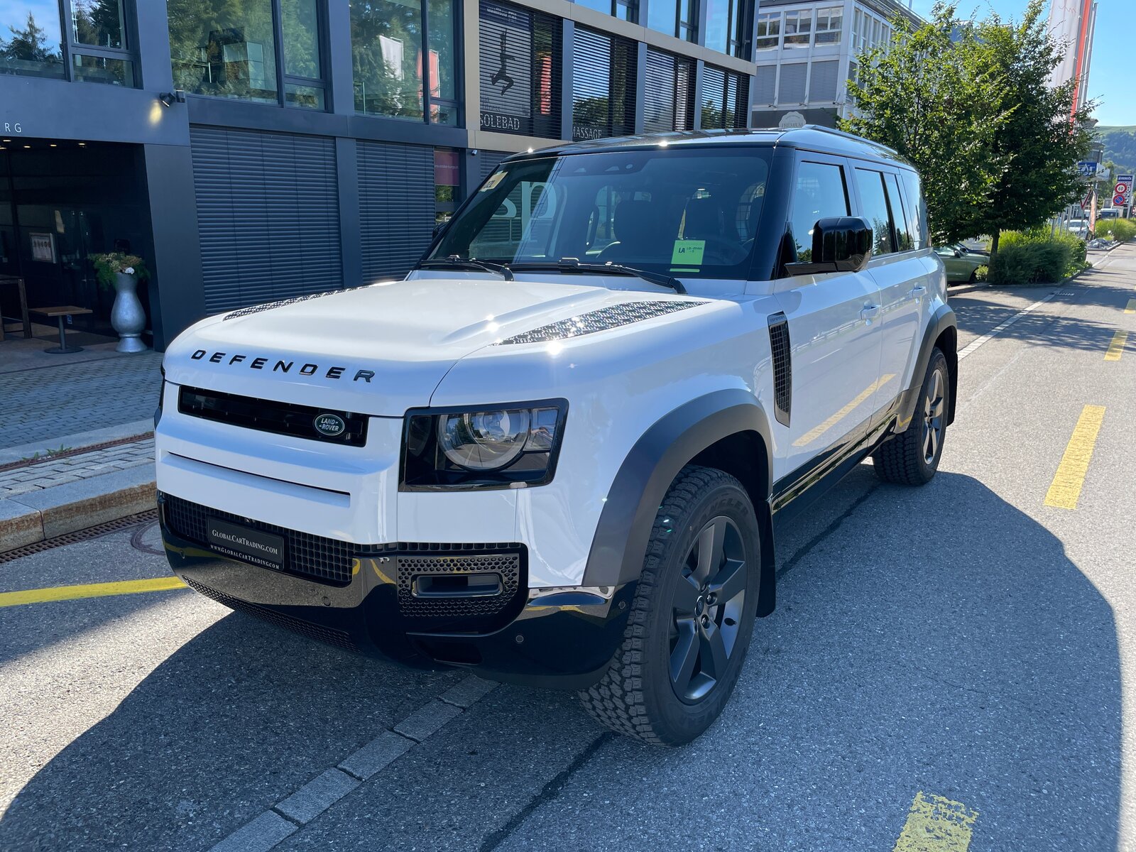 LAND ROVER Defender 110 P400 I6 X-Dynamic SE 3.0 AT8
