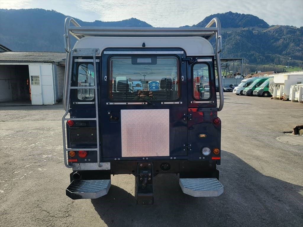 LAND ROVER Defender 110 SW 2.5 Td5, Diesel, Occasion / Utilisé, Manuelle - 4