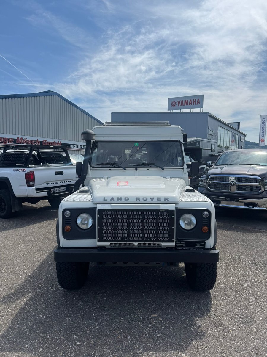 LAND ROVER Defender 110 SW 2.4Tdc, Diesel, Second hand / Used, Manual - 3
